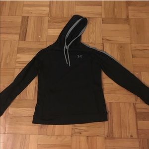 Under Armour Sweatshirt